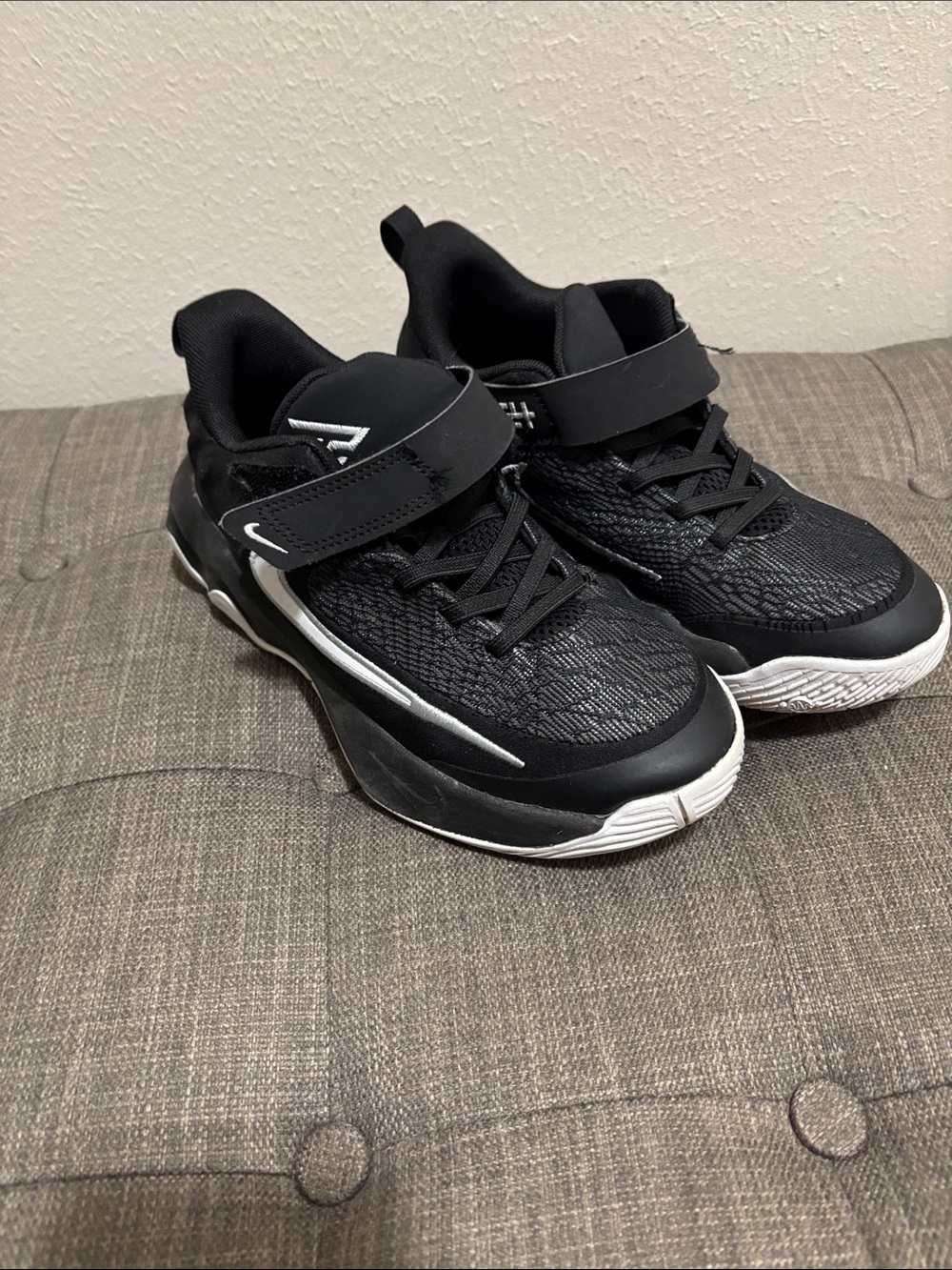 Nike Kids Black and White Hook-and-Loop Sneakers